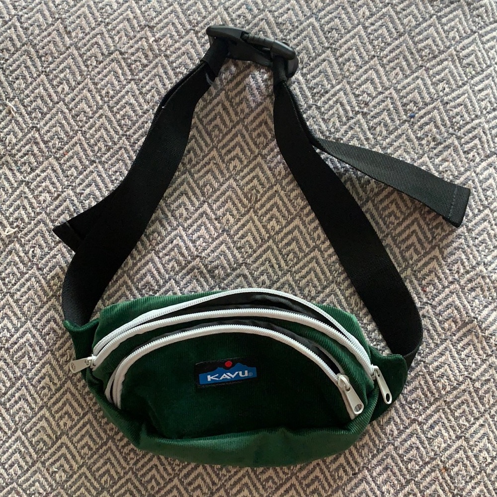NWOT Kavu fanny pack